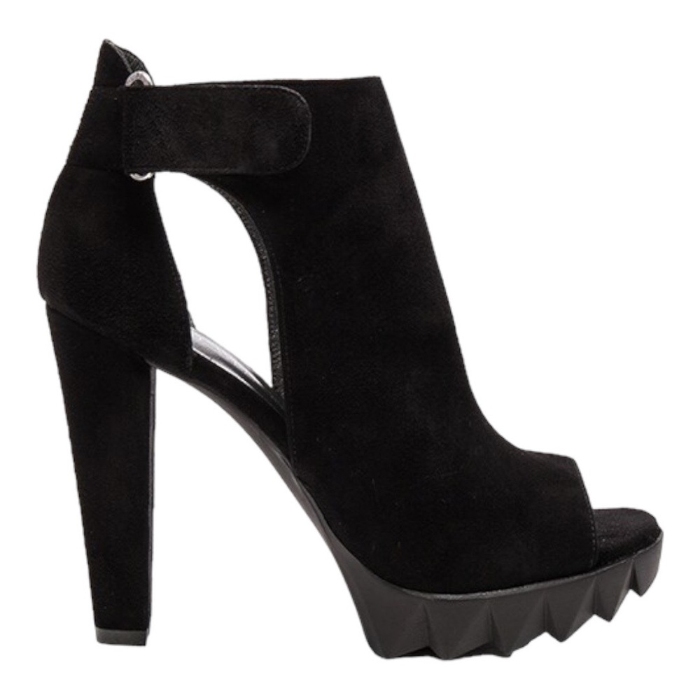 Stuart weitzman Openhouse Heel